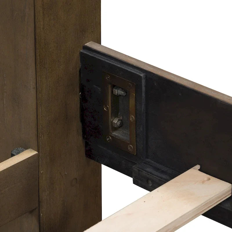 Carlisle Court Chestnut Finish Poster Bed