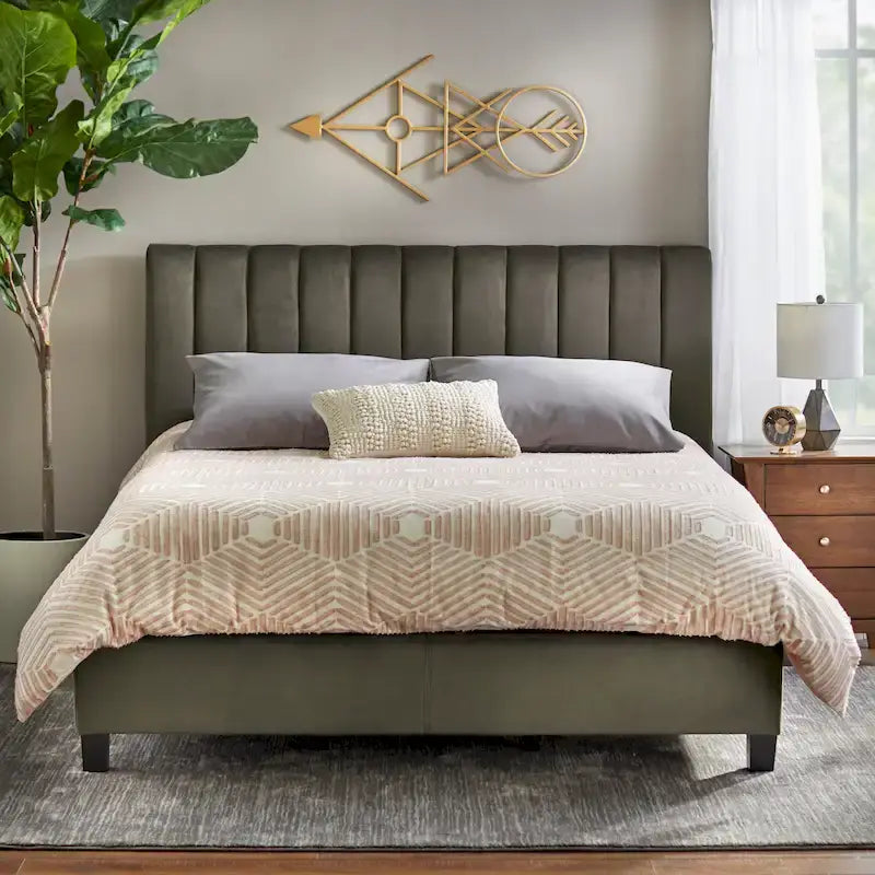 Lifestorey Teagan Channel-tufted Queen Bed